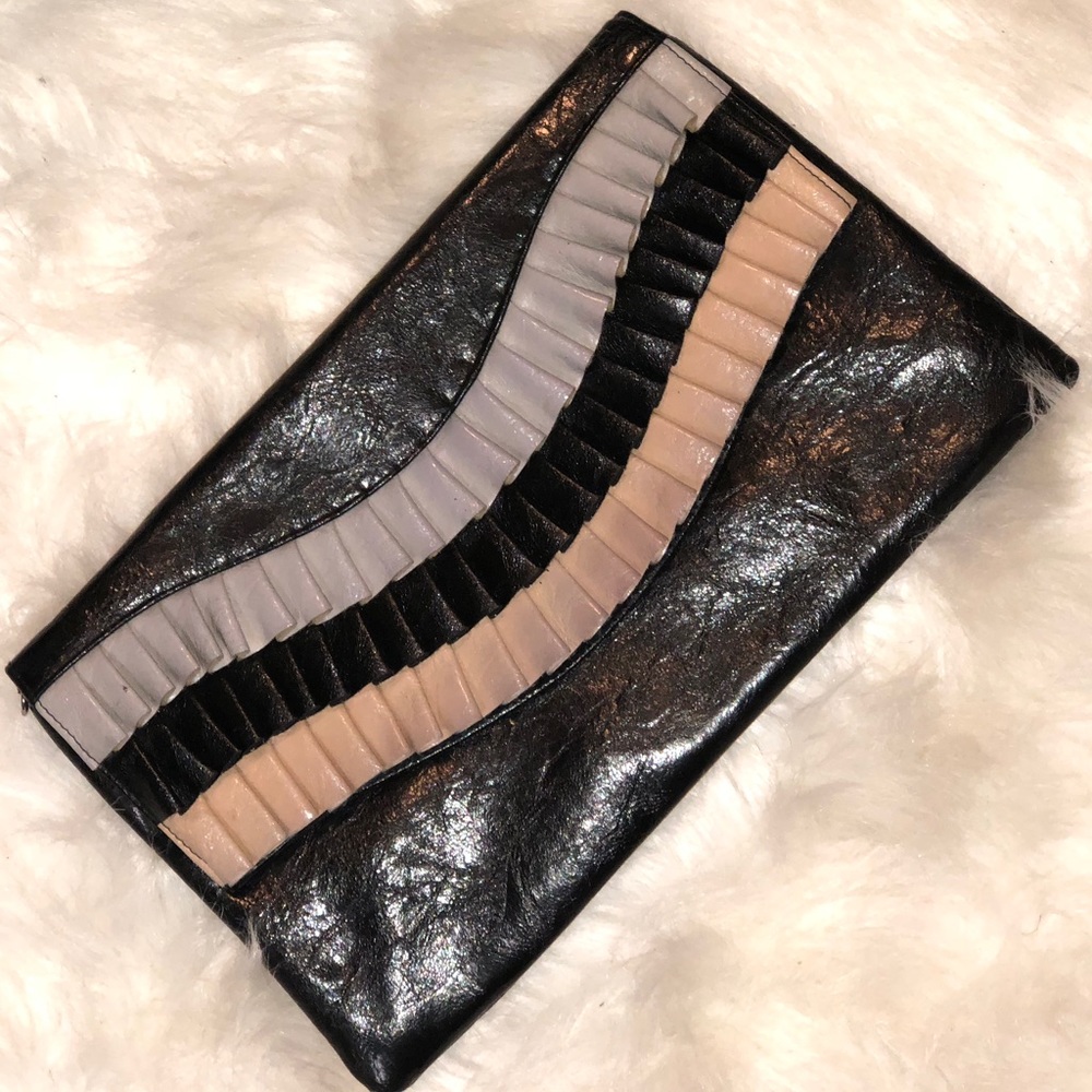 Black Clutch